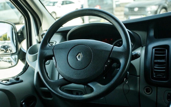 Renault Trafic cena 58900 przebieg: 218000, rok produkcji 2014 z Sandomierz małe 667